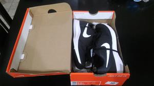 VENDO EXELENTE ZAPATILLAS NIKE MUJER!!!