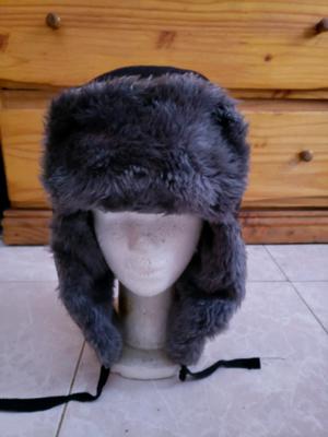 Gorro ushanka, tipo ruso.