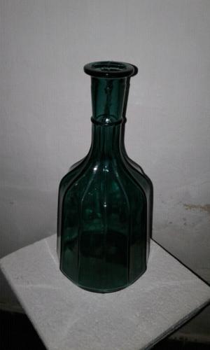Antiguo Botellon verde