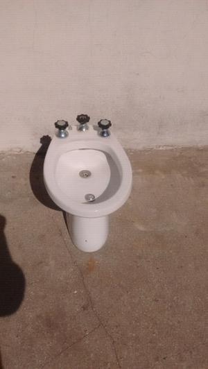 BIDET BLANCO EXCELENTE