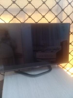 TV LG 42 PULGADAS SMART 3D (PANTALLA ROTA)