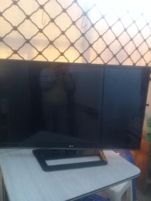 TV LED LG 42 PULGADAS -SMART -3D (PANTALLA ROTA)