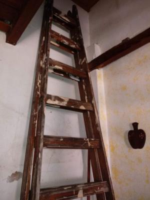 Escalera de madera 10 escalones.