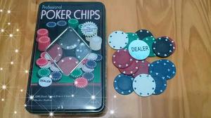 Fichas poker en caja