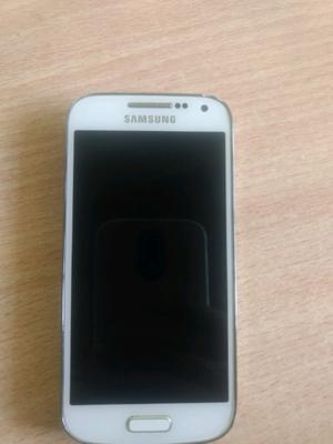 Samsung galaxy s4 mini. A reparar pin de carga