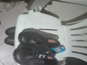 Vendo URGENTE zapatos de trabajo número 41