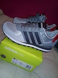 ZAPATILLAS ADIDAS RUNNING 10K N°41 (UK 7 Y  Y