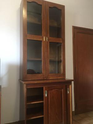 Mueble/Biblioteca de madera en excelente estado