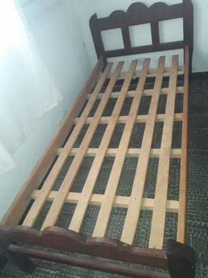 Vendo cama Algarrobo 1 plaza