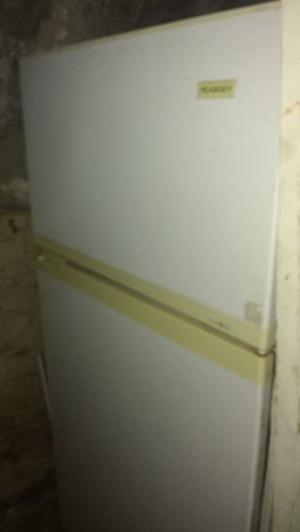 Vendo heladera con freezer