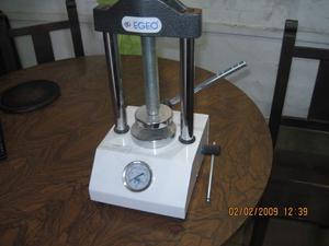 vendo prensa hidraudica egeo mecanica dental