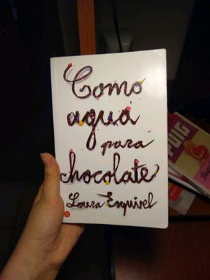 "Como agua para chocolate" de Laura Esquivel