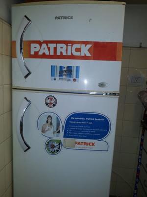 Heladera marca Patrick no frost con Freezer funcionando buen