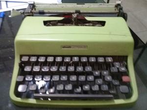Vendo antigua maquina de escribir