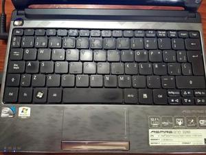 Netbook Acer Aspire One D260 para usar de escritorio