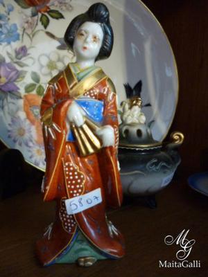 Fantástica Figura En Porcelana Oriental Satsuma!!! #