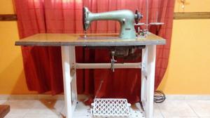 Maquina de coser singer 