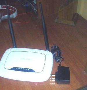 Router WIFI TP Link TLWR841N