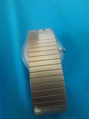 Reloj swatch fullblooded.