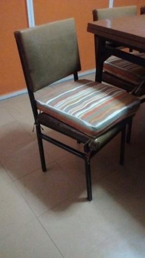 VENDO MESA EXTENSIBLE RECTANGULAR CON 6 SILLAS