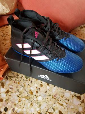 Botines de fútbol