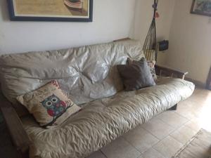 Vendo Futon de 3 cuerpos