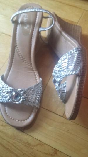 2 Pares de Zapatos N39