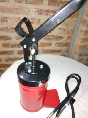 Engrasadora Alta Presión 4 Kg C/manguera 1.5mts Completa