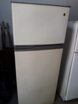 Heladera Columbia con Freezer