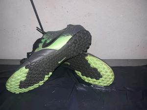 Botines nike sin uso 35/5 liquido