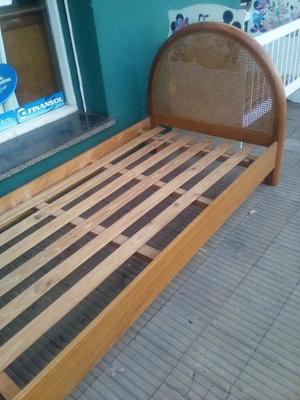 Vendo cama antigua plaza 1/2