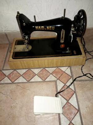 Maquina de coser Haid & Neu Alemana