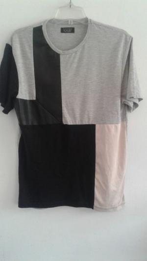 Remera de hombre manga corta. Marca zara talle L