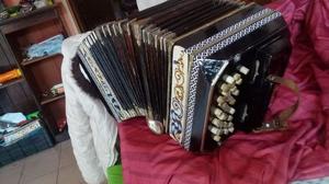 Permuto bandoneon por verdulera