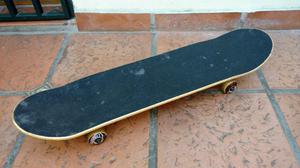 Skate profesional impecable.