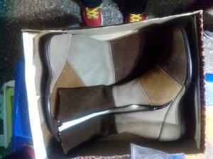 VENDO BOTAS DE GAMUZA COMBINADA N°36 NUEVAS