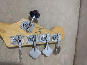BAJO SQUIER DIMENSION 5 Cuerdas
