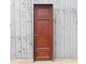 Dos antiguas puertas tablero de madera cedro (85x245cm)