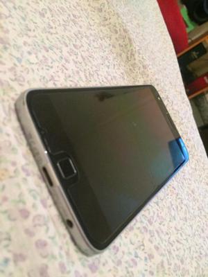 Motorola moto z play
