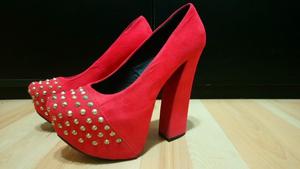 Zapatos Rojos Importados Con Tachas