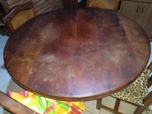 vendo mesa de algarrobo con 4 sillas