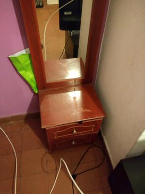 Mueble con espejo