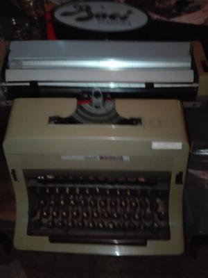 URGENTE POR MUDANZA Máquina de escribir Olivetti