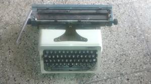 Vendo antigua maquina de escribir ideal para decorar
