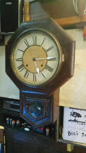 Antiguo reloj de pared ansonia clook John street New York