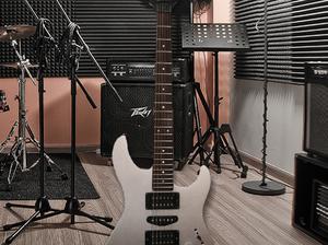 Guitarra yamaha rgx121z línea pro