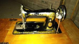 Maquina de coser antigua SINGER