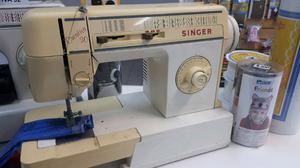 Máquina de coser Singer Creativa 30