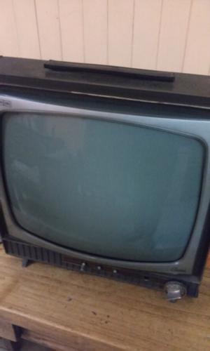 Televisor antiguo una reliquia !!!!!!