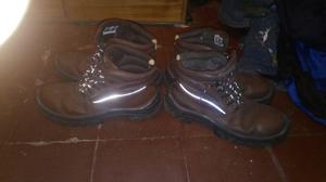 Vendo zapatos de seguridad FUNCIONAL talles 43 y 44